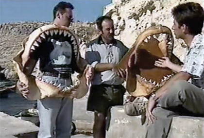 1987, Malta Alfredo Cutajar au centre et Ian Fergusson  à droite, en plein débat